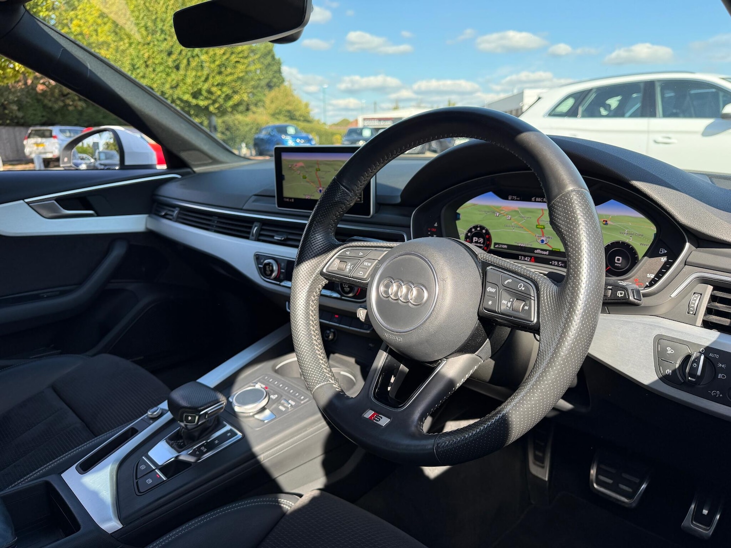 Used Audi A4 Avant 2018 for sale - 76122152: Photo 30