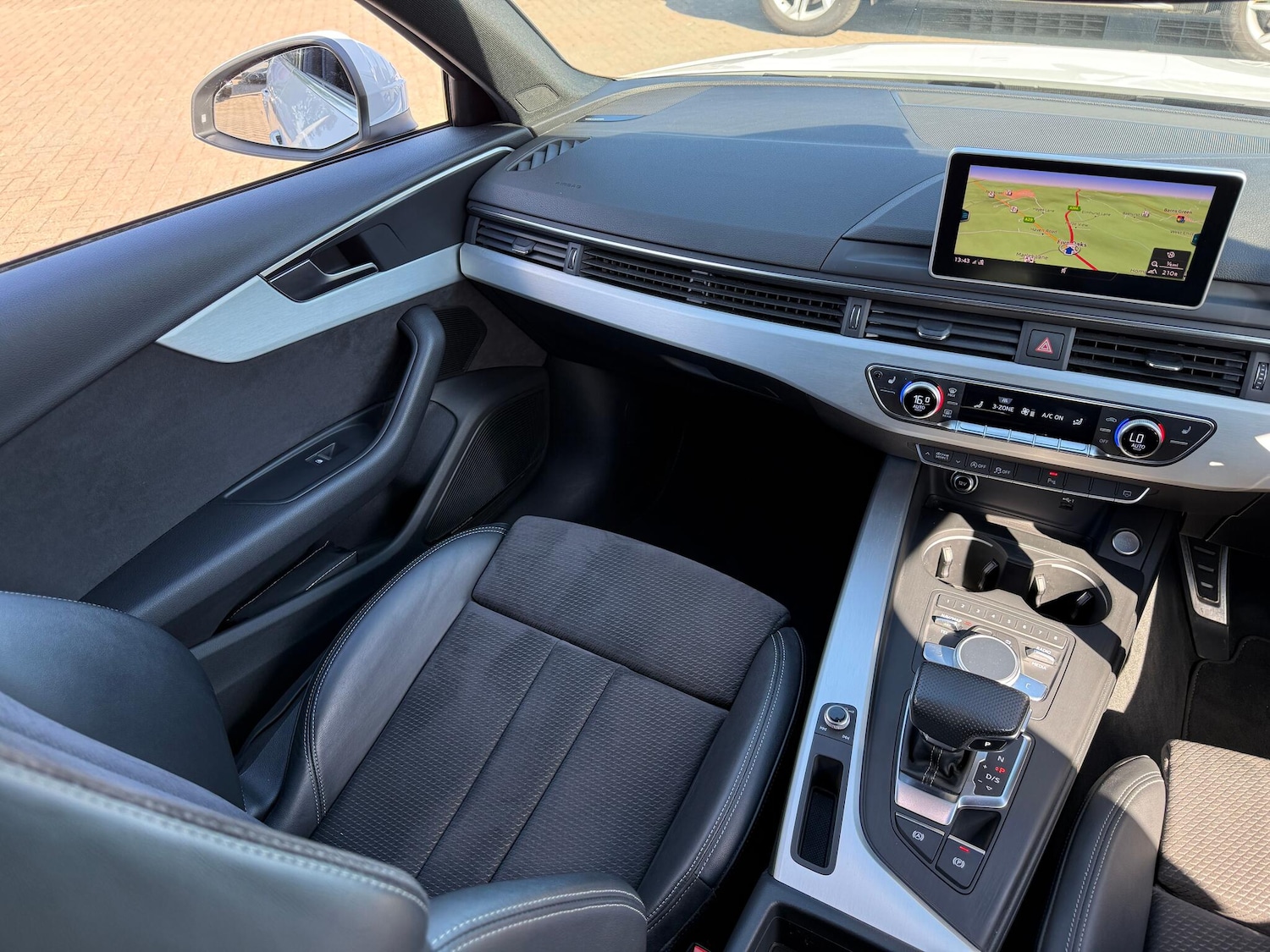 Used Audi A4 Avant 2018 for sale - 76122152: Photo 37