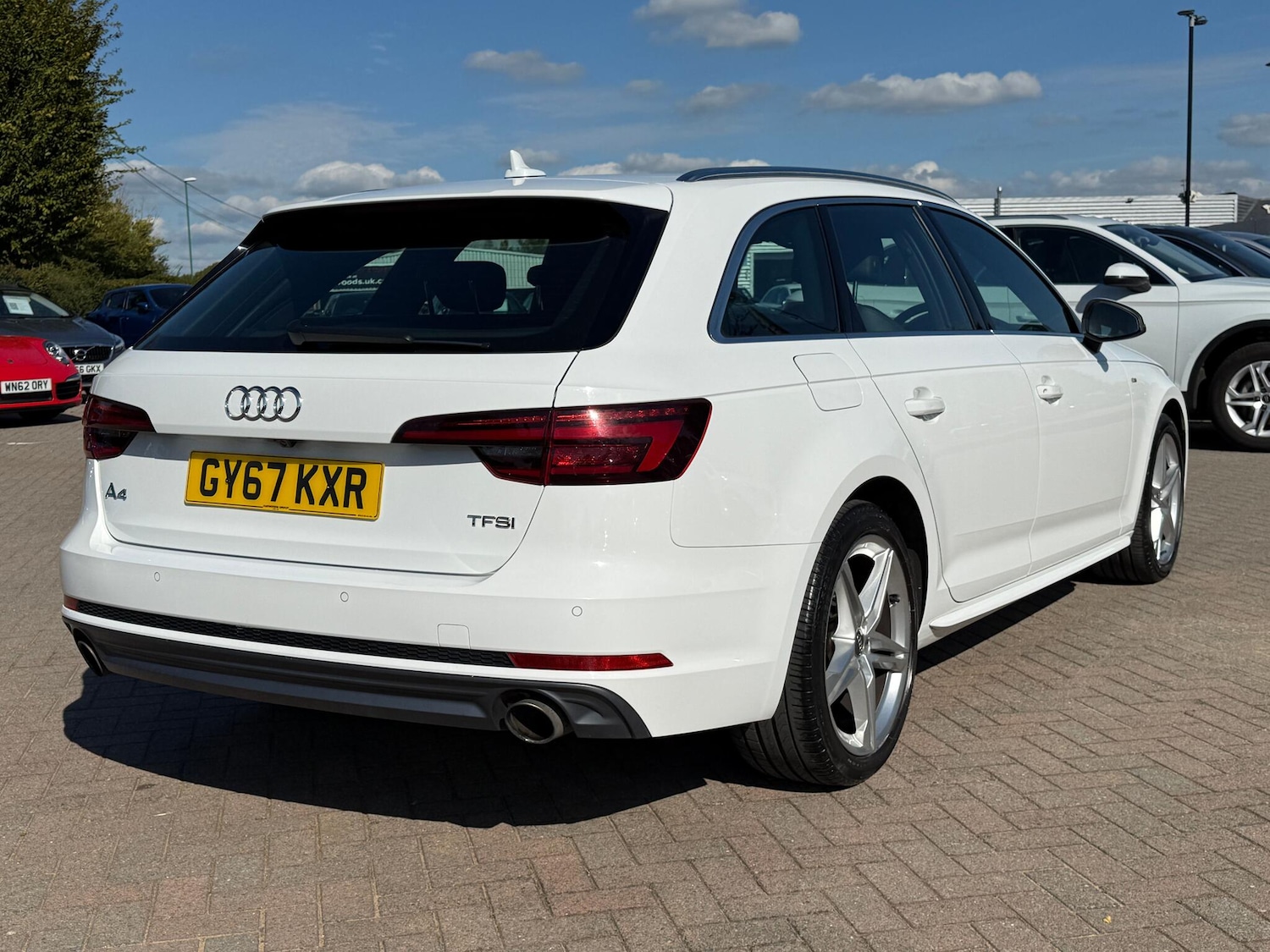 Used Audi A4 Avant 2018 for sale - 76122152: Photo 4
