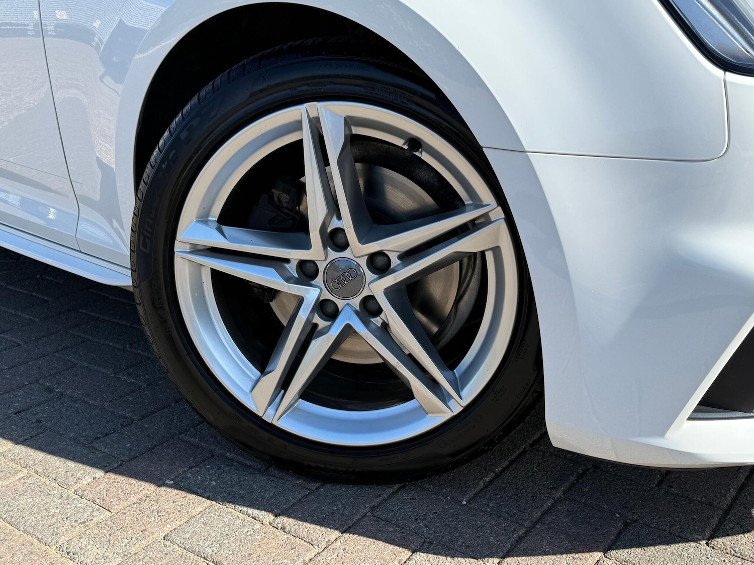 Used Audi A4 Avant 2018 for sale - 76122152: Photo 8