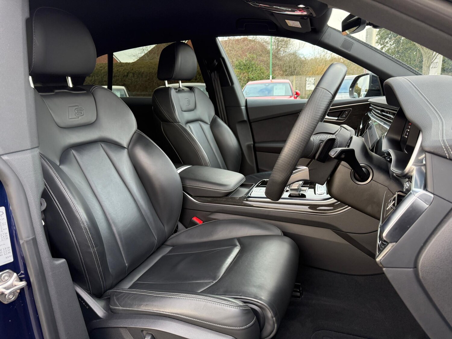 Used Audi Q8 2023 for sale - 77359209: Photo 30