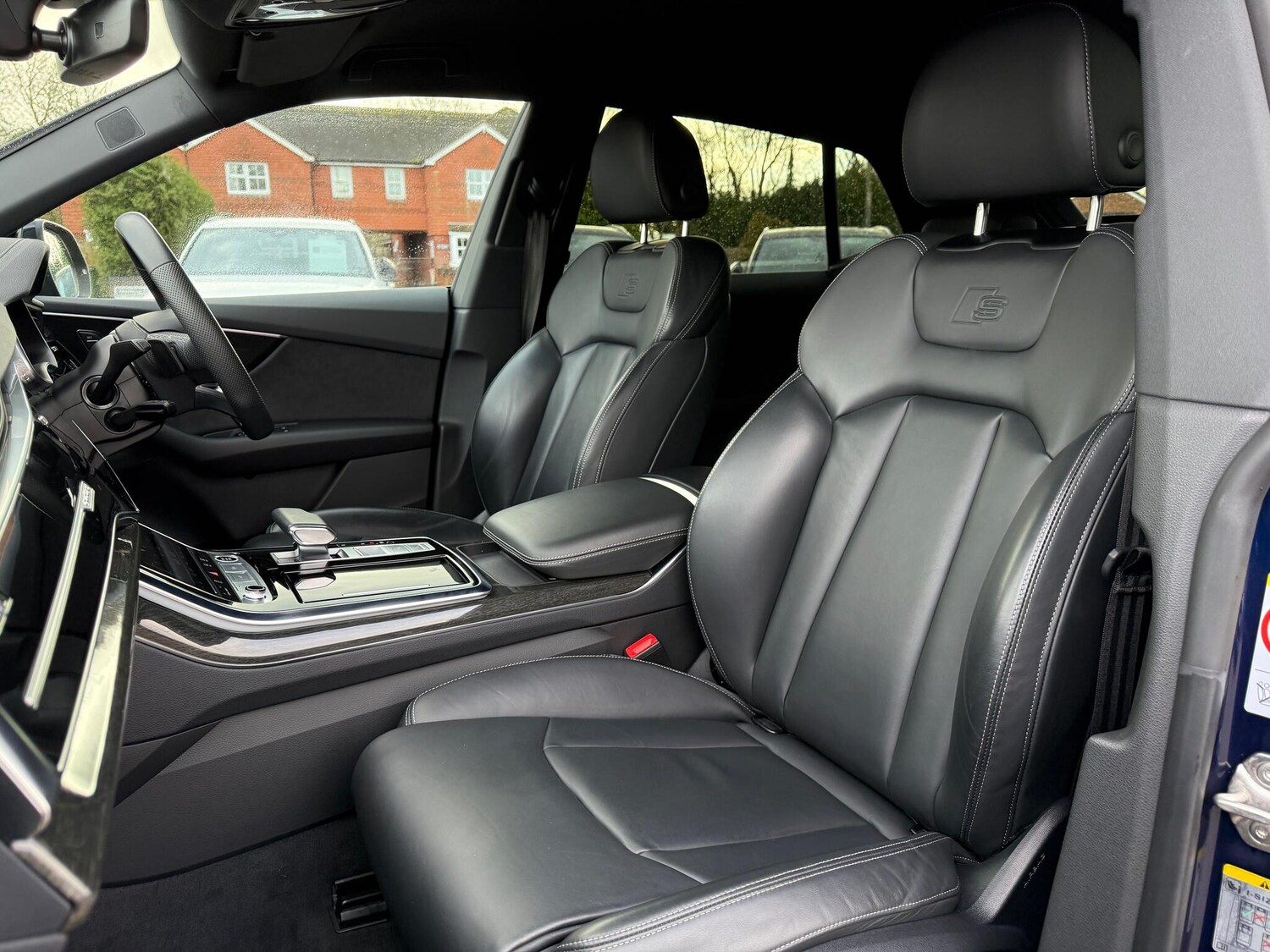 Used Audi Q8 2023 for sale - 77359209: Photo 33