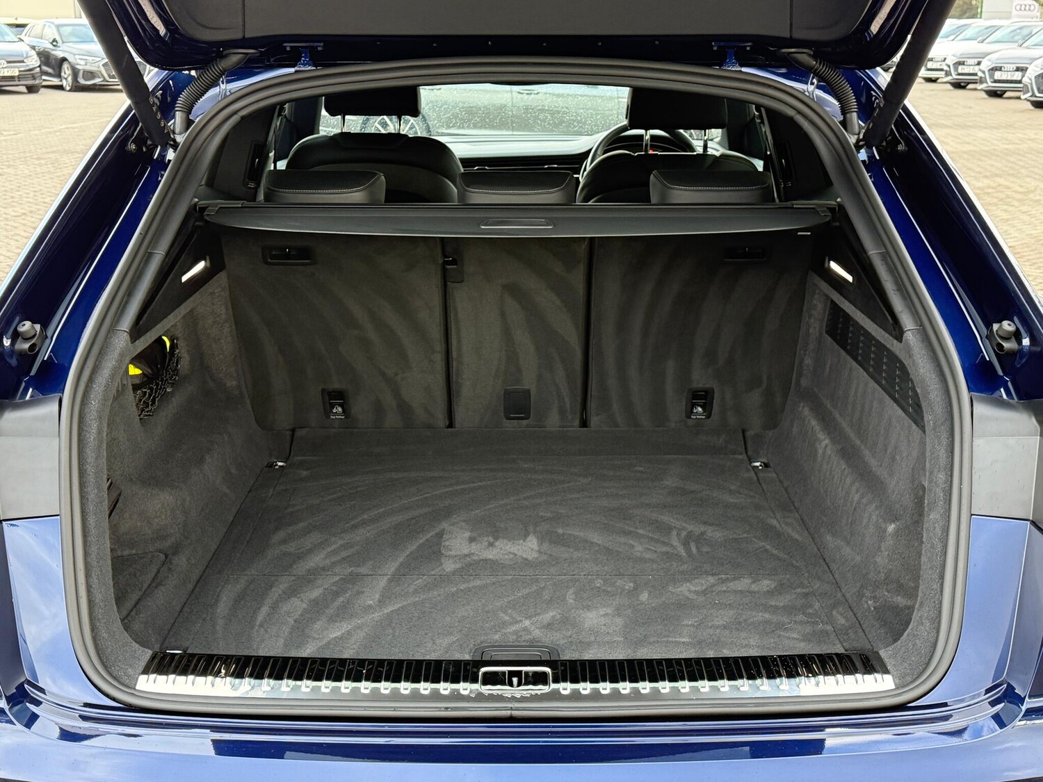 Used Audi Q8 2023 for sale - 77359209: Photo 38