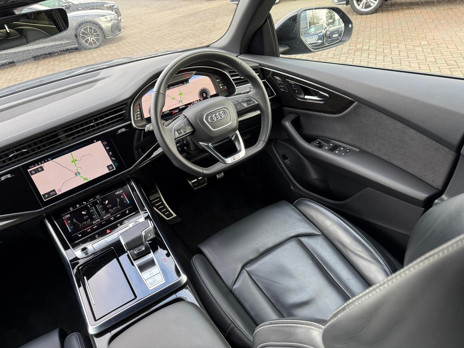 Used Audi Q8 2023 for sale - 77359209: Photo 45