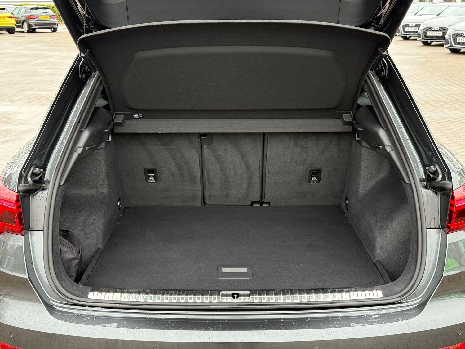 Used Audi Q3 for sale - 77175310: Photo 30