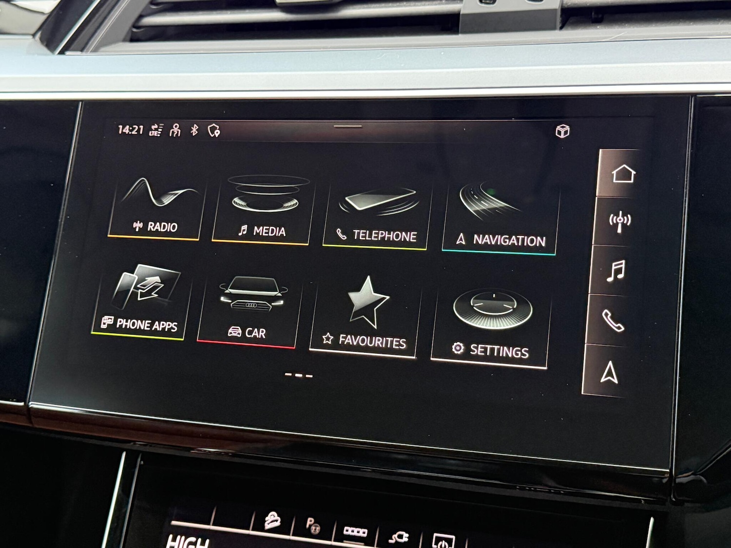 Used Audi e-tron 2022 for sale - 76659266: Photo 12