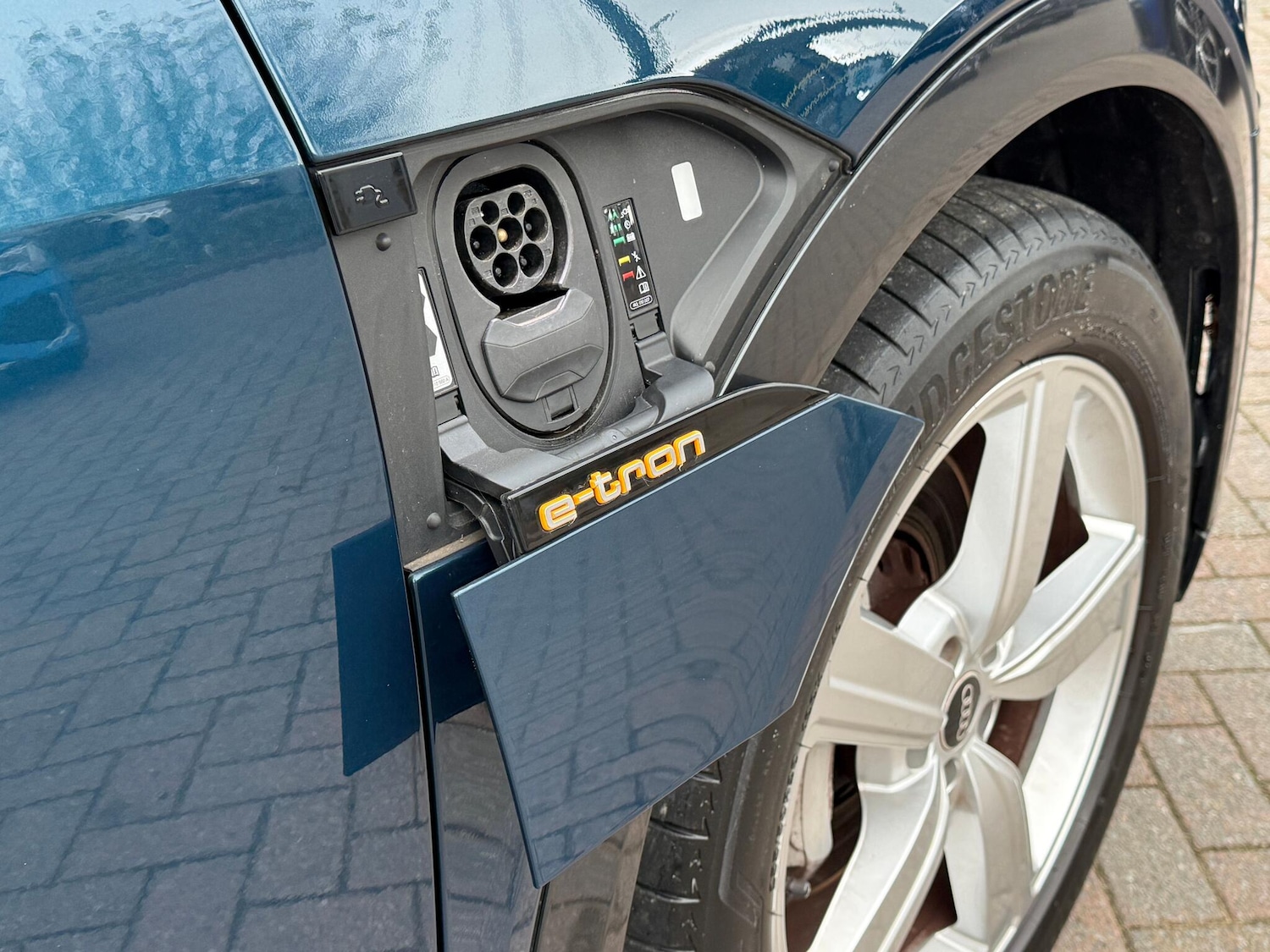 Used Audi e-tron 2022 for sale - 76659266: Photo 51