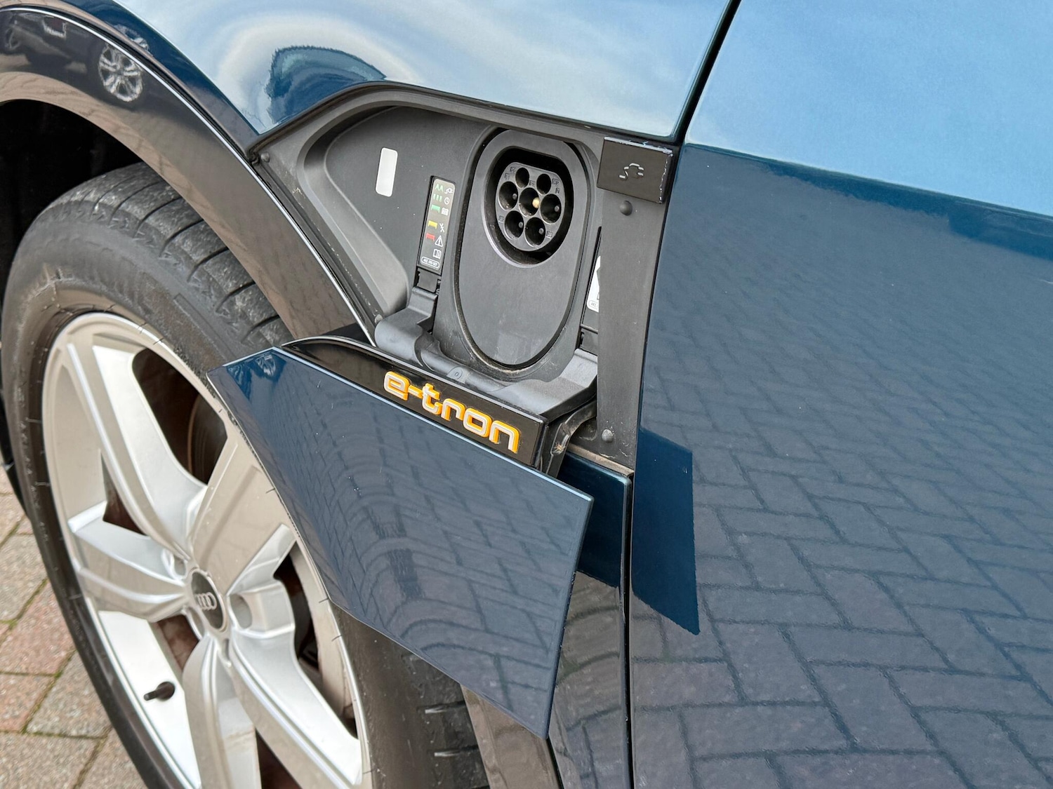 Used Audi e-tron 2022 for sale - 76659266: Photo 52