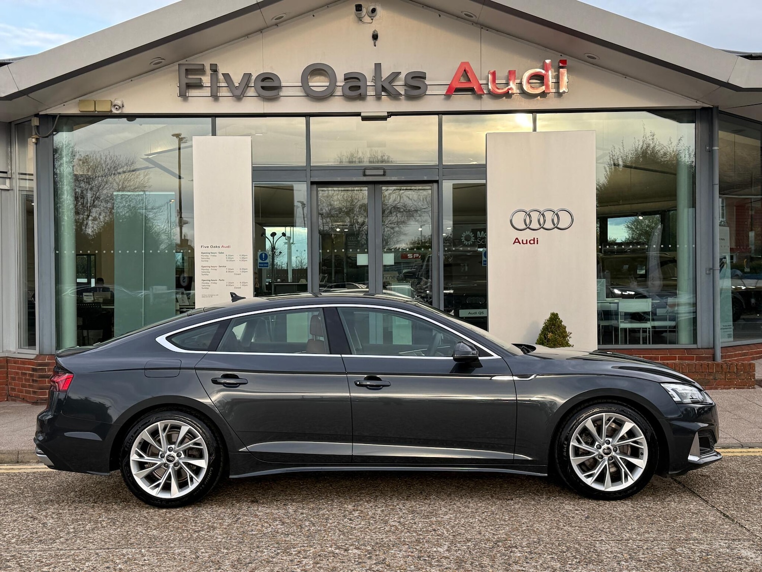 Used Audi A5 2023 for sale - 76360191: Photo 2