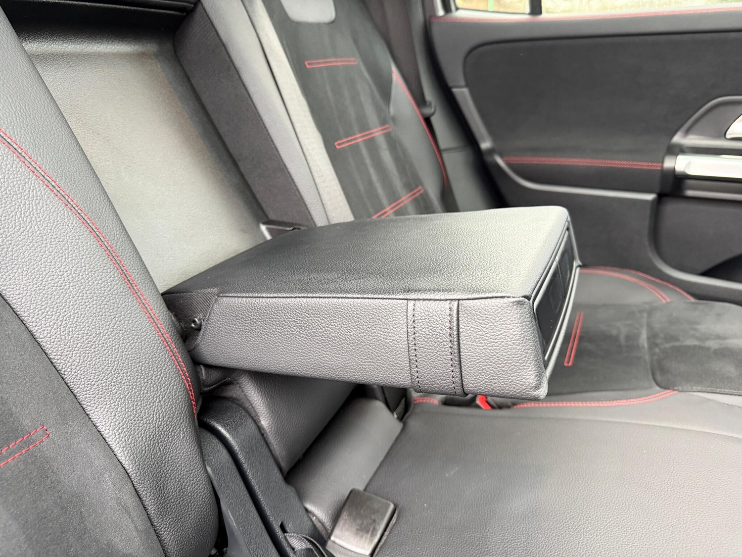 Used Mercedes-Benz GLB 2021 for sale - 77144472: Photo 47