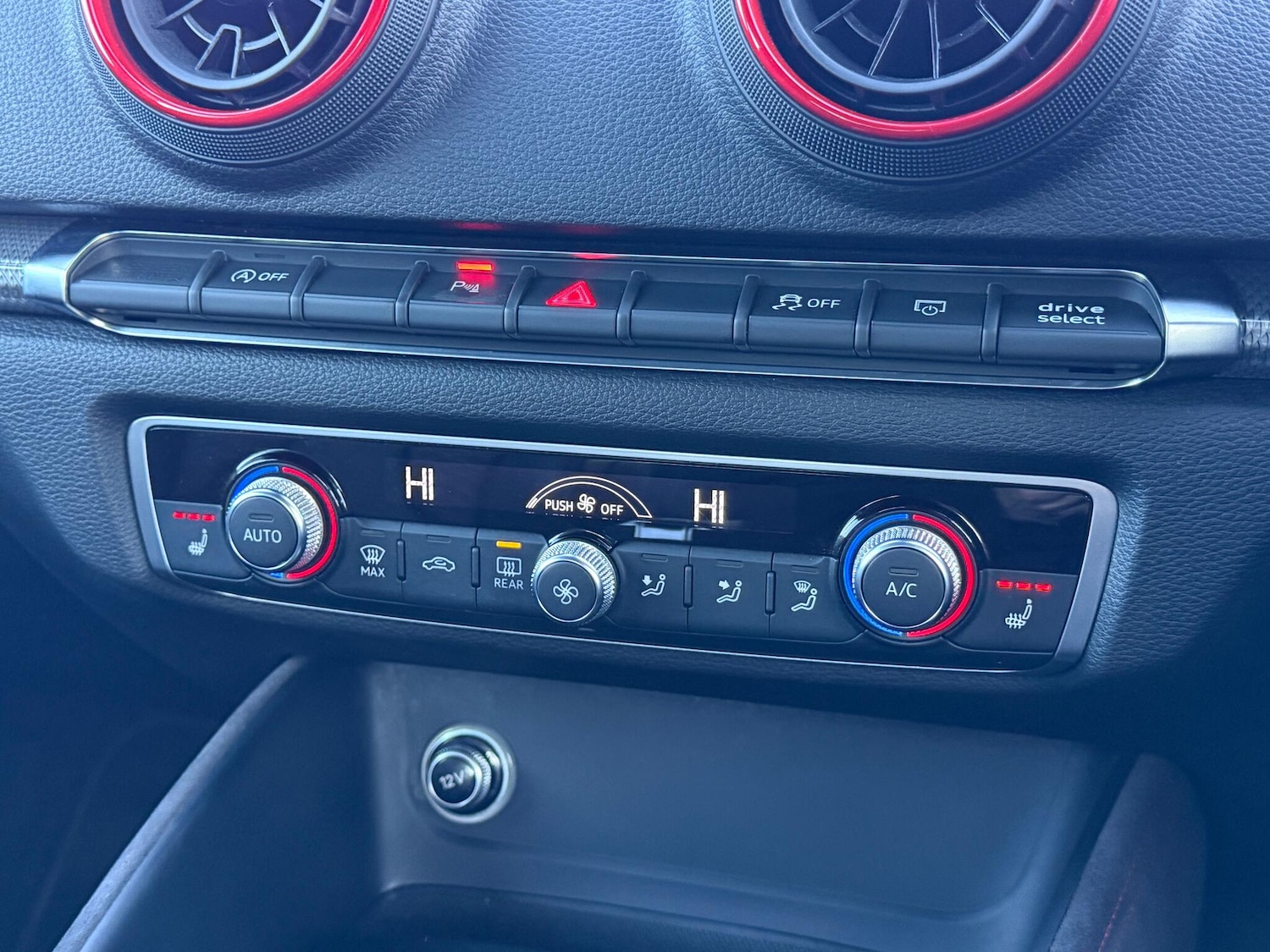 Used Audi RS3 2017 for sale - 76802085: Photo 17