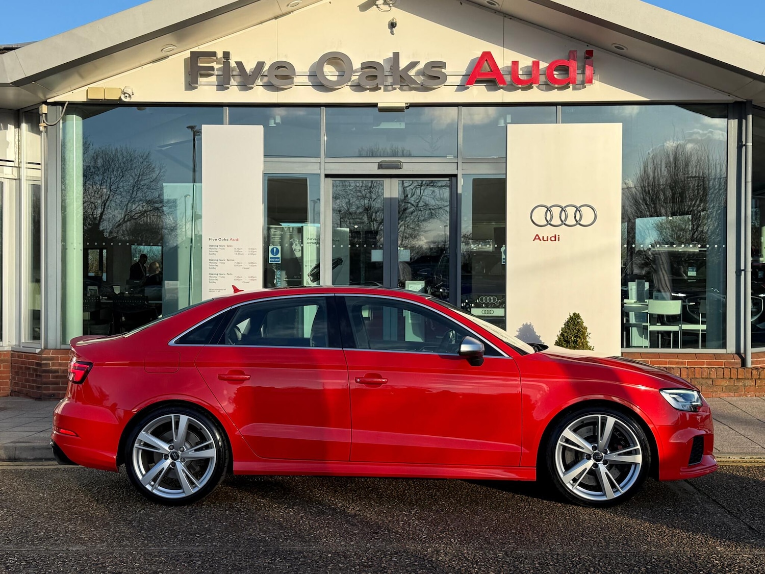 Used Audi RS3 2017 for sale - 76802085: Photo 2