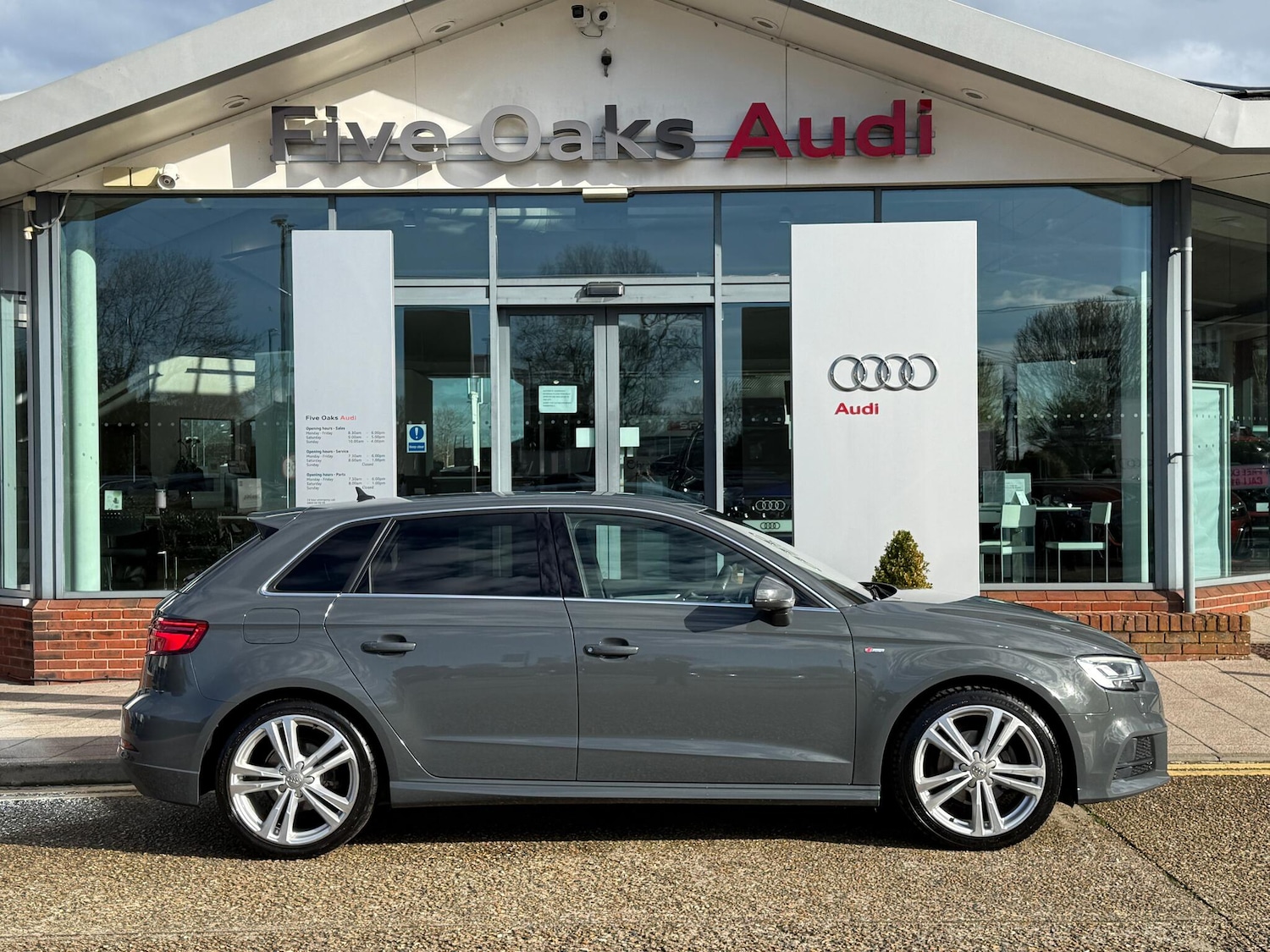 Used Audi A3 2019 for sale - 77468903: Photo 2