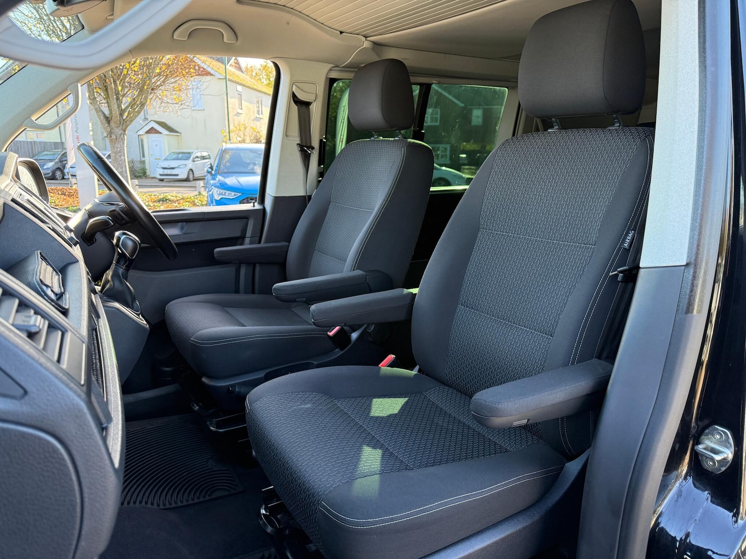 Used Volkswagen California 2018 for sale - 76607537: Photo 29