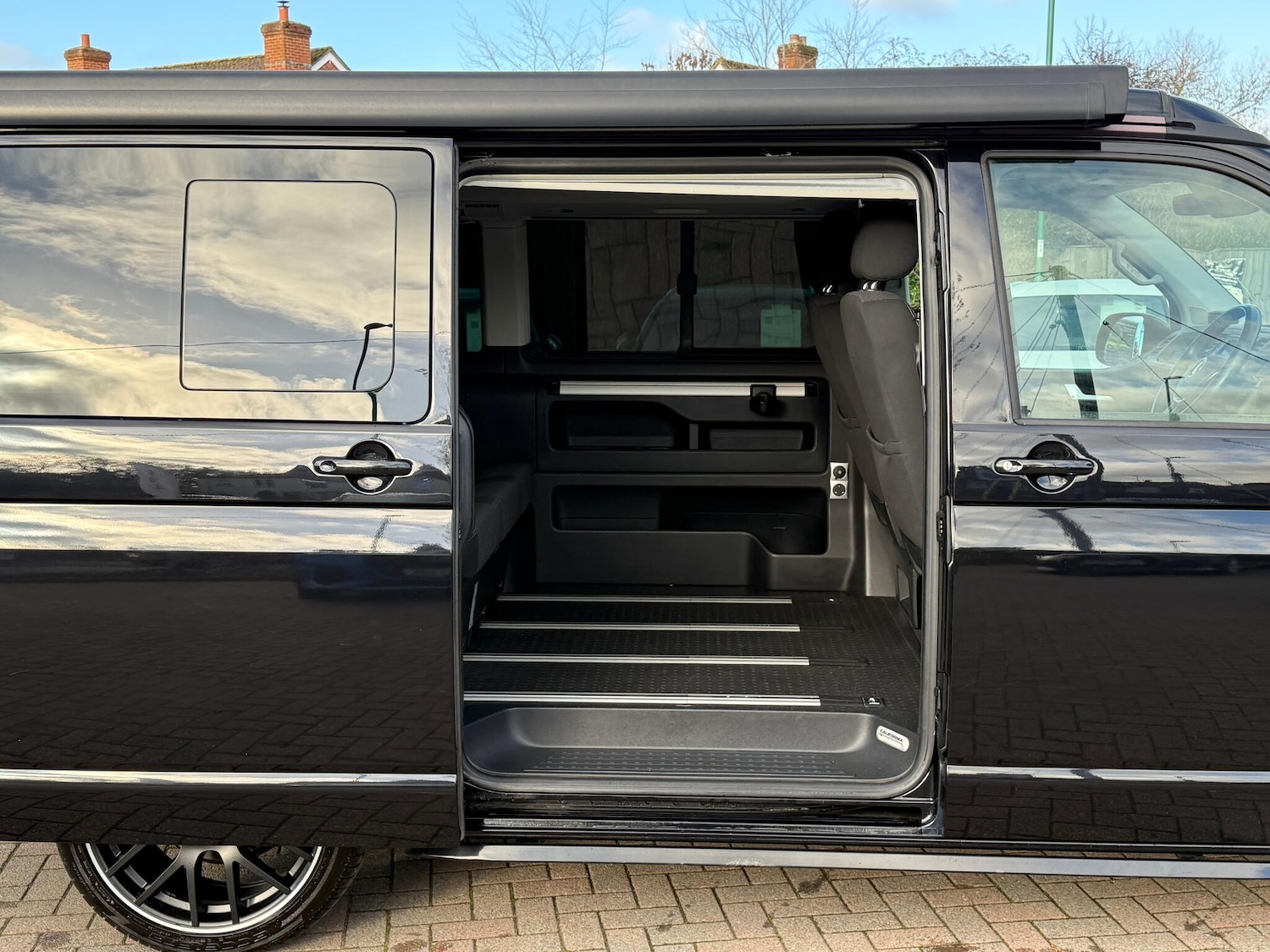 Used Volkswagen California 2018 for sale - 76607537: Photo 53