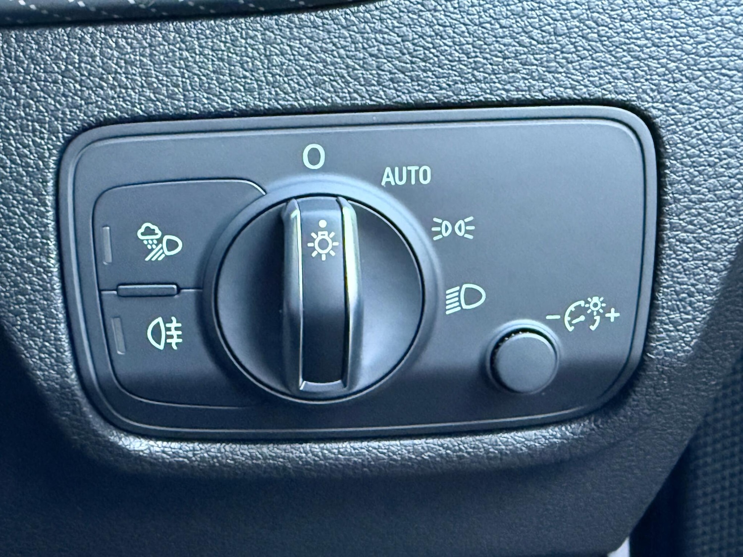 Used Audi Q2 2023 for sale - 76800814: Photo 24