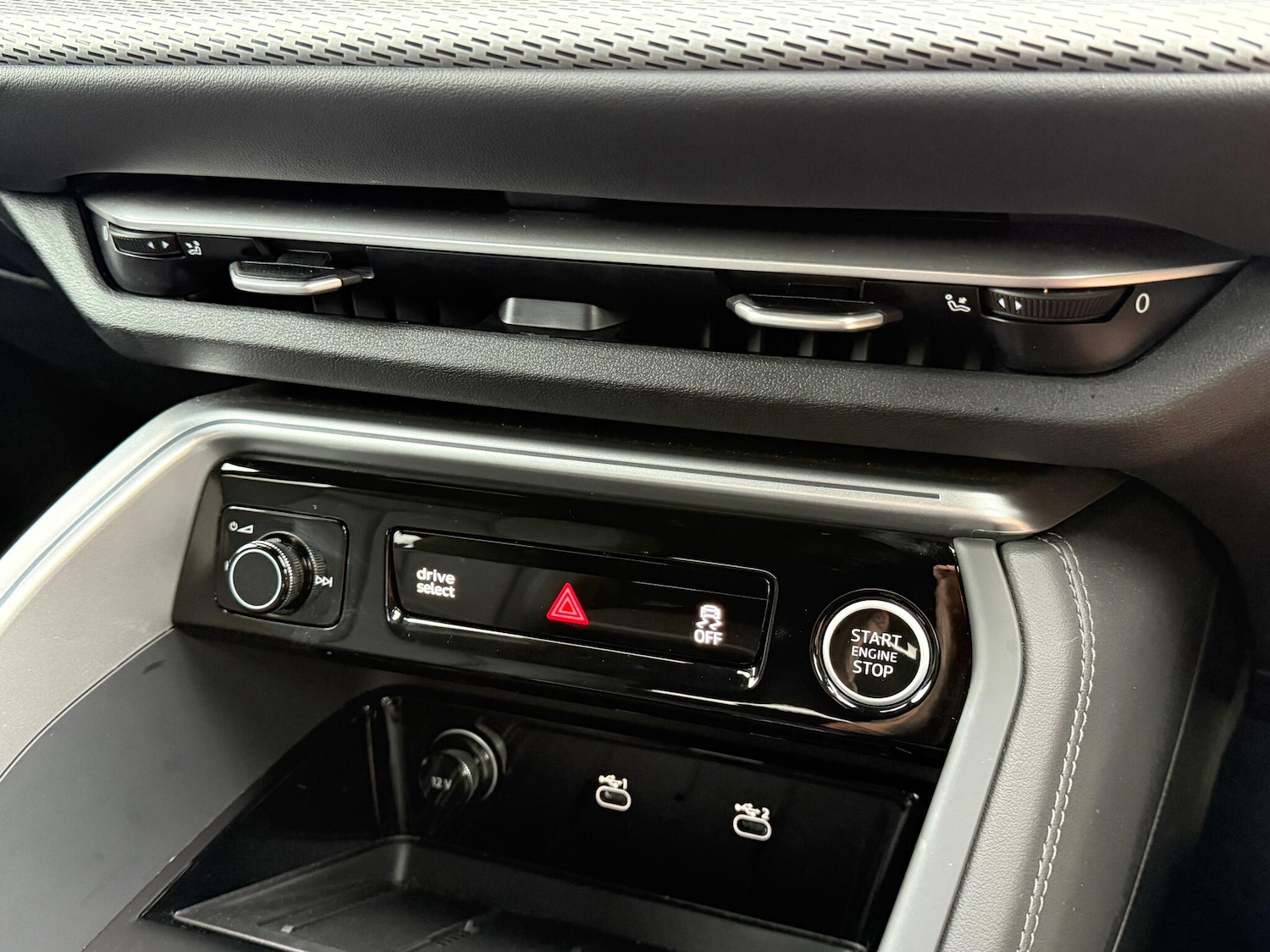 Used Audi Q5 2025 for sale - 76337634: Photo 12