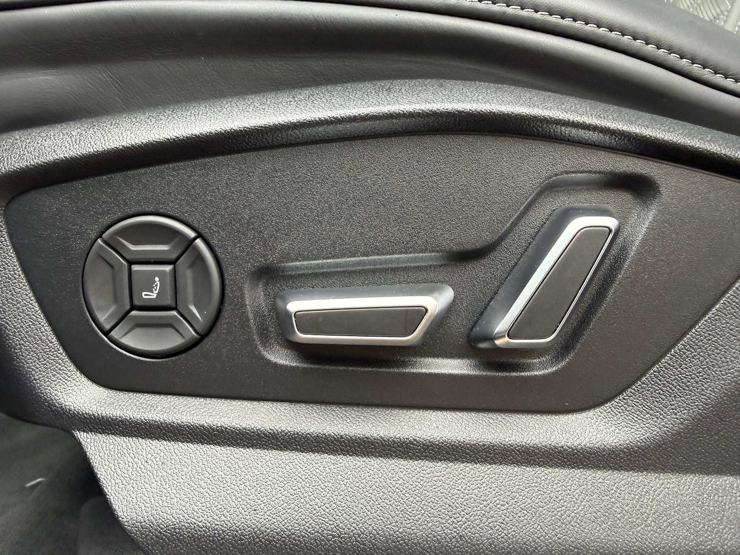 Used Audi Q8 2024 for sale - 76359931: Photo 20