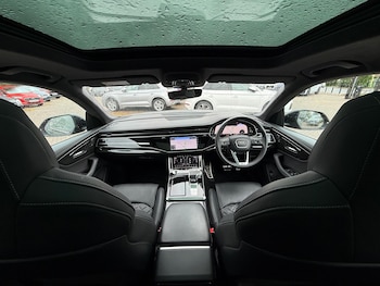 Used Audi Q8 2024 for sale - 76359931: Photo