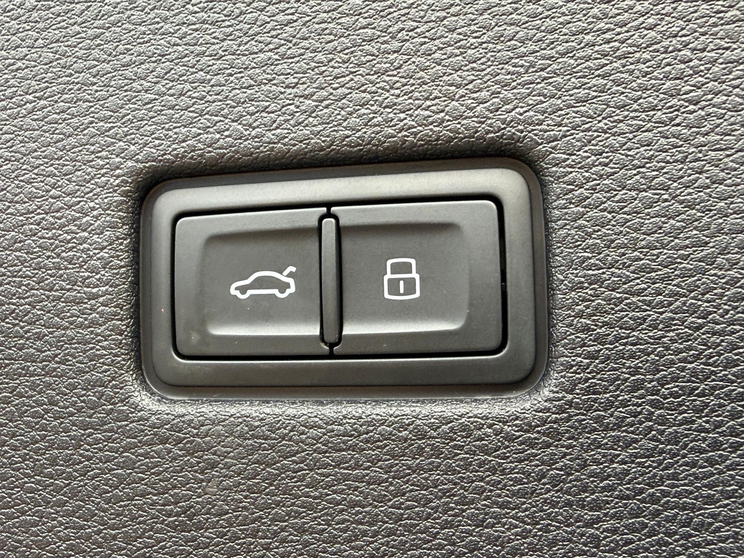 Used Audi Q8 2024 for sale - 76359931: Photo 43