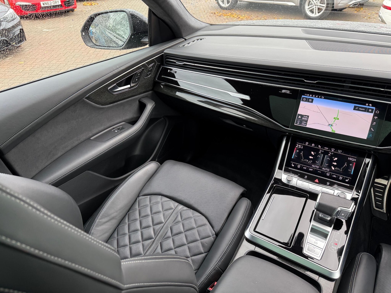 Used Audi Q8 2024 for sale - 76359931: Photo 45