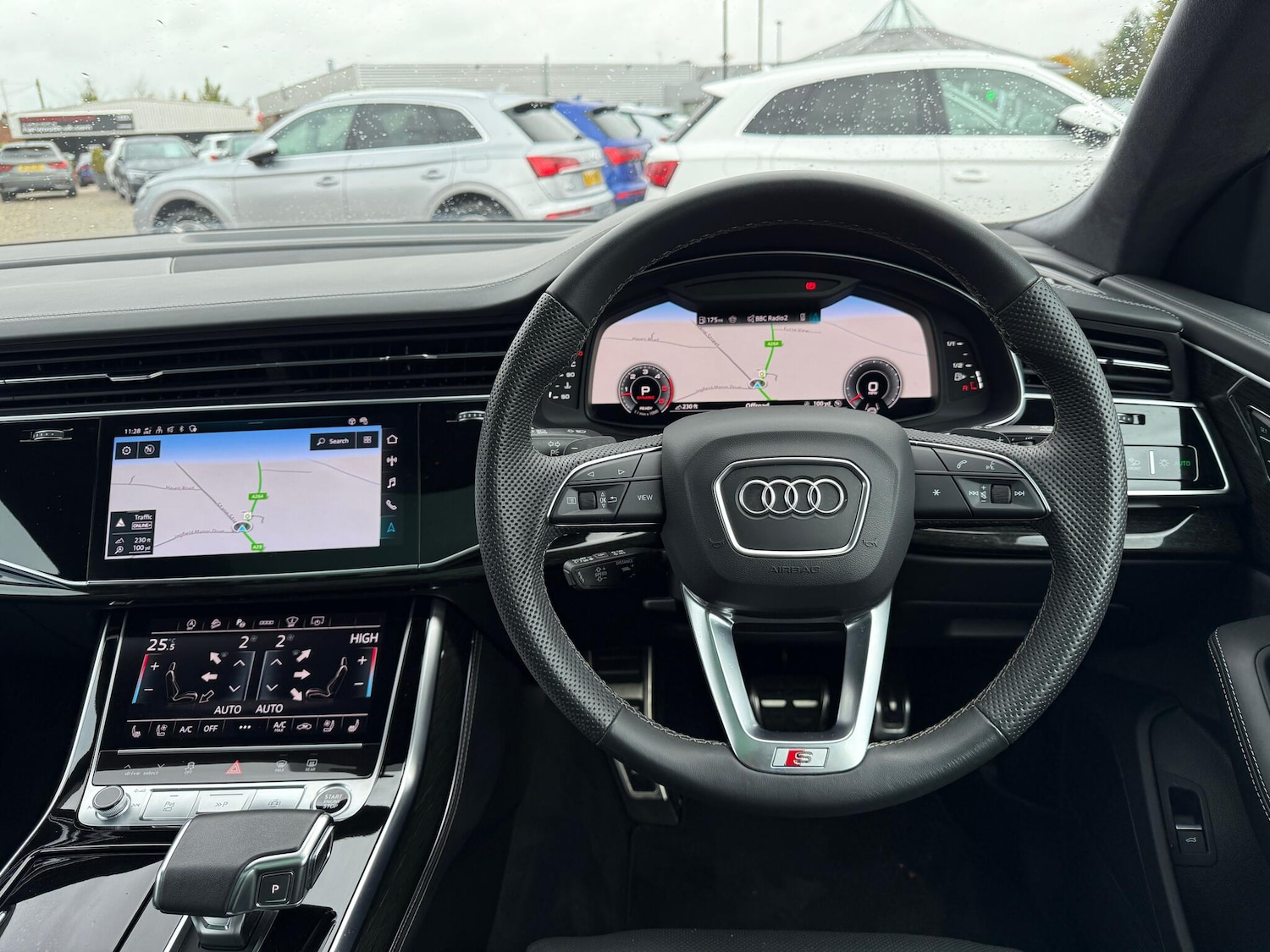 Used Audi Q8 2024 for sale - 76359931: Photo 6