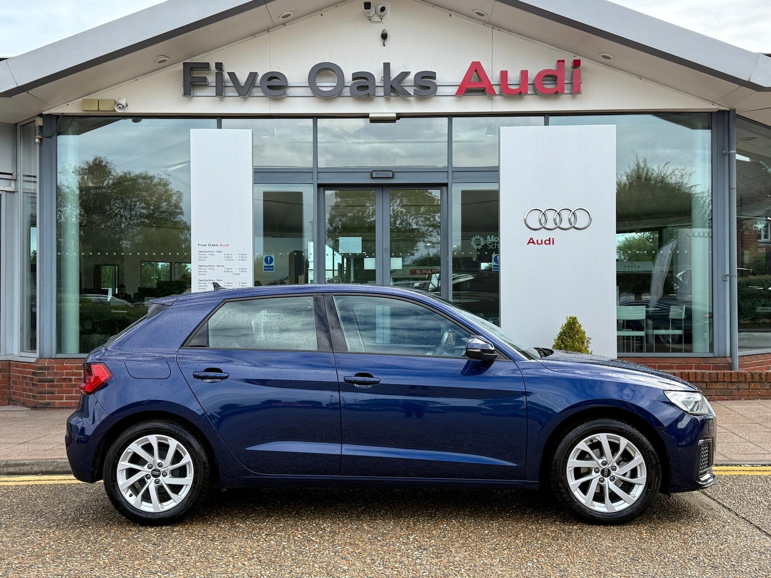 Used Audi A1 2023 for sale - 75940341: Photo 2