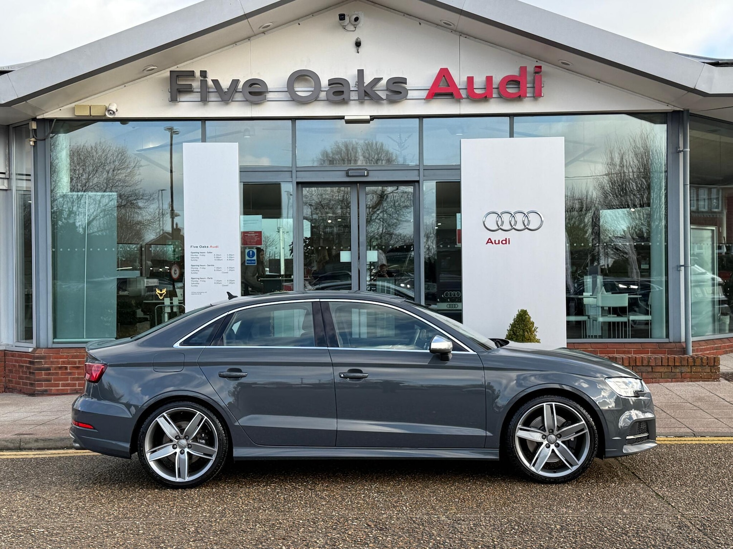 Used Audi A3 2020 for sale - 76898689: Photo 2