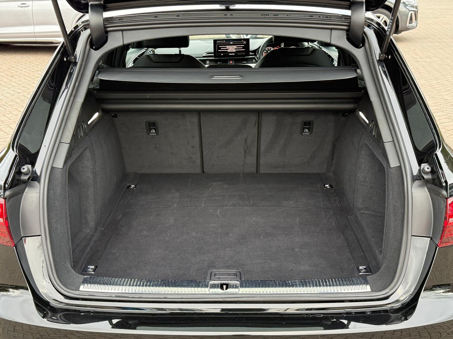 Used Audi A4 Avant 2023 for sale - 76388234: Photo 32