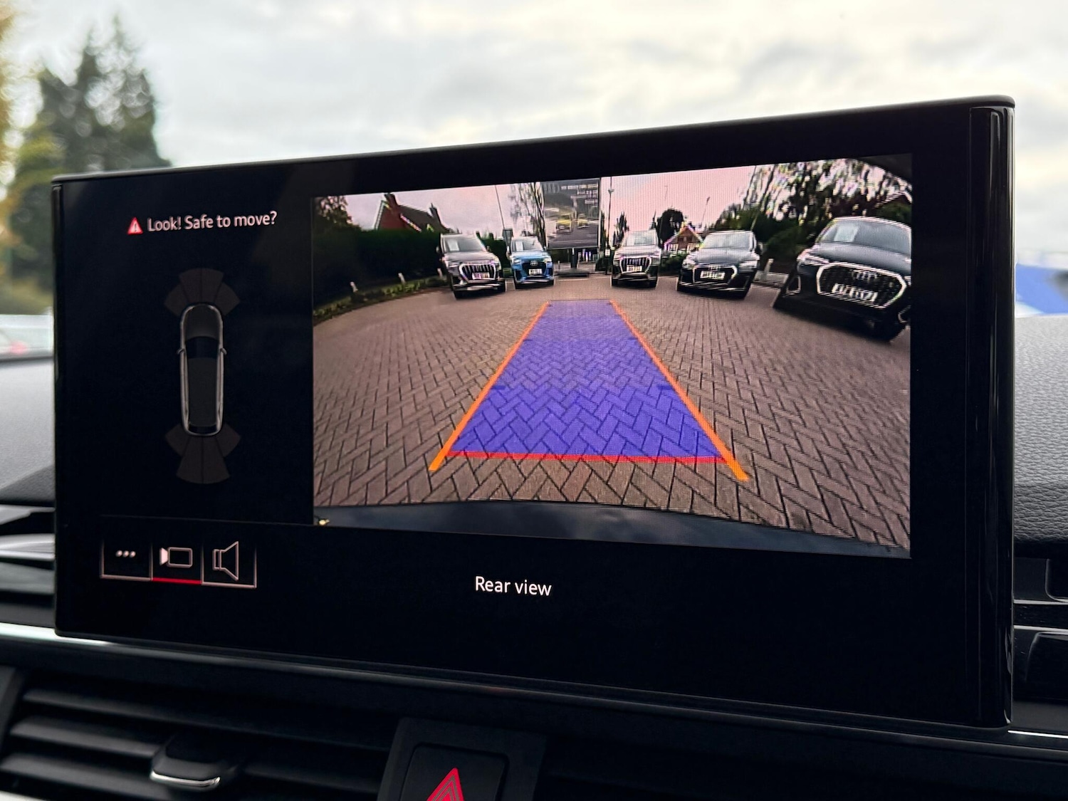 Used Audi A4 Avant 2023 for sale - 76388234: Photo 4