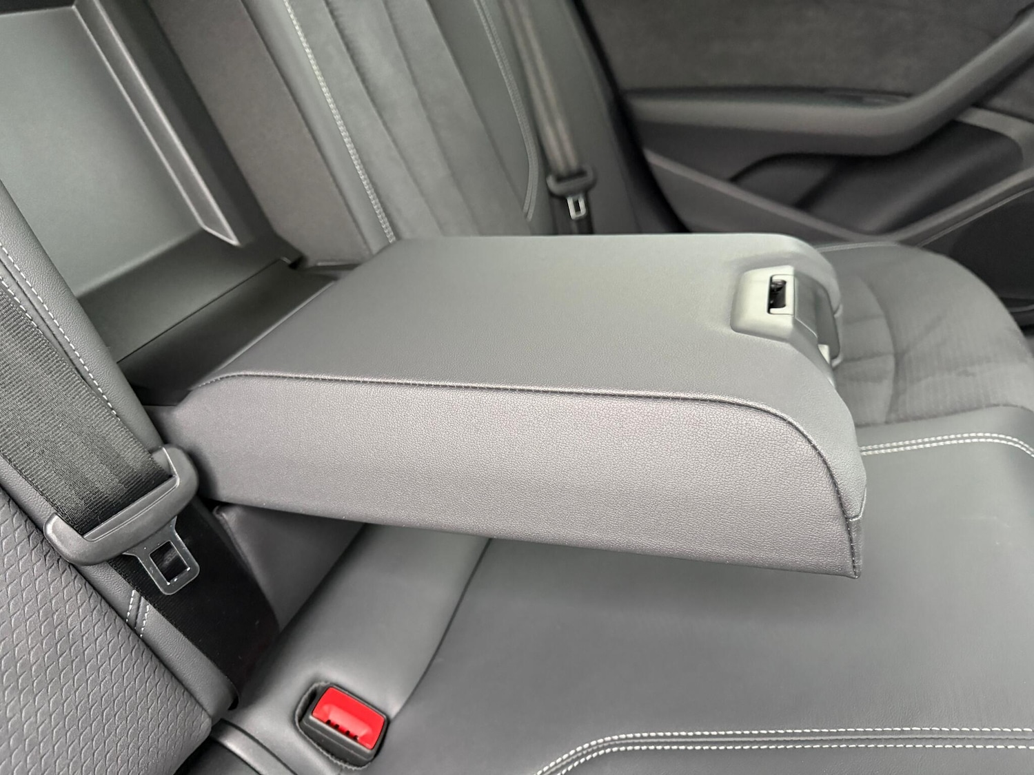 Used Audi A4 Avant 2023 for sale - 76388234: Photo 43