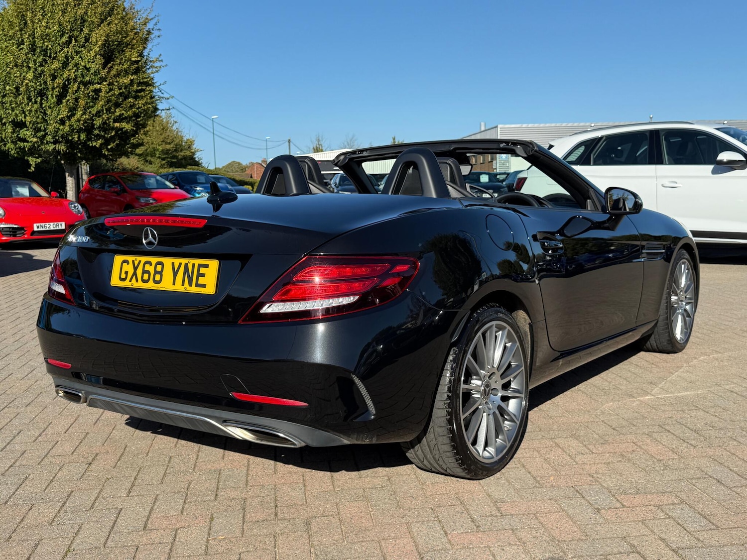 Used Mercedes-Benz SLC 2018 for sale - 76189146: Photo 4