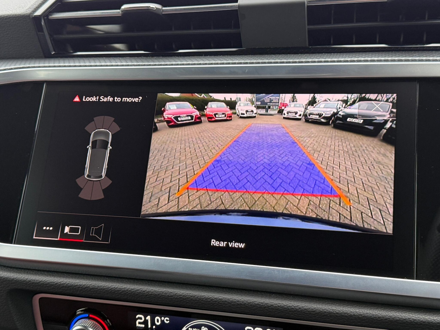 Used Audi Q3 for sale - 77279331: Photo 4