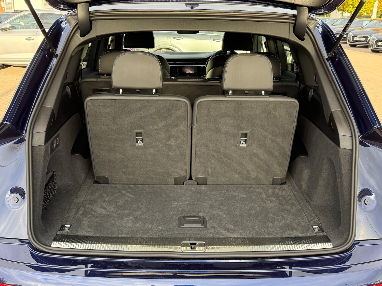 Used Audi Q7 2022 for sale - 76619644: Photo 35