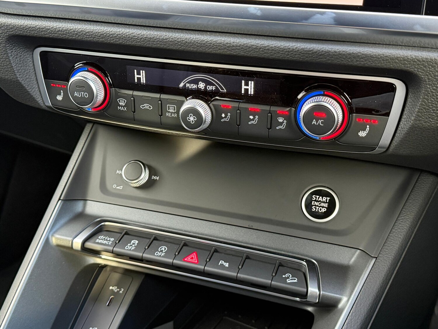 Used Audi Q3 for sale - 77497152: Photo 14