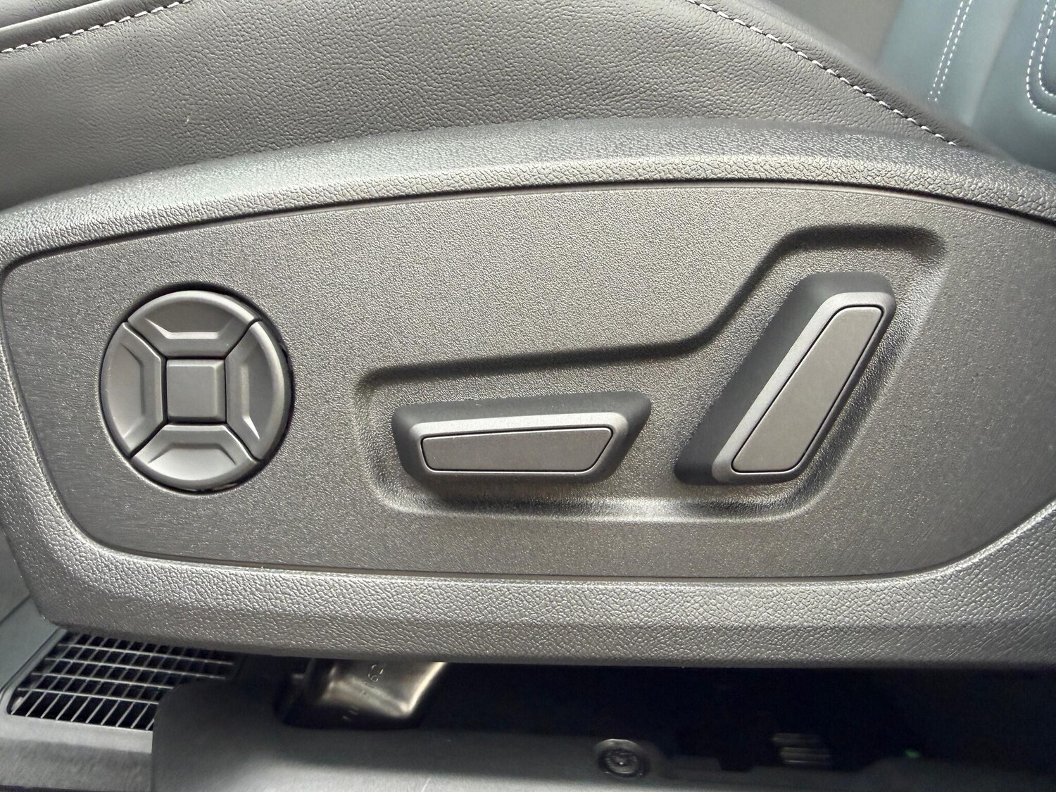 Used Audi Q3 for sale - 77497152: Photo 17