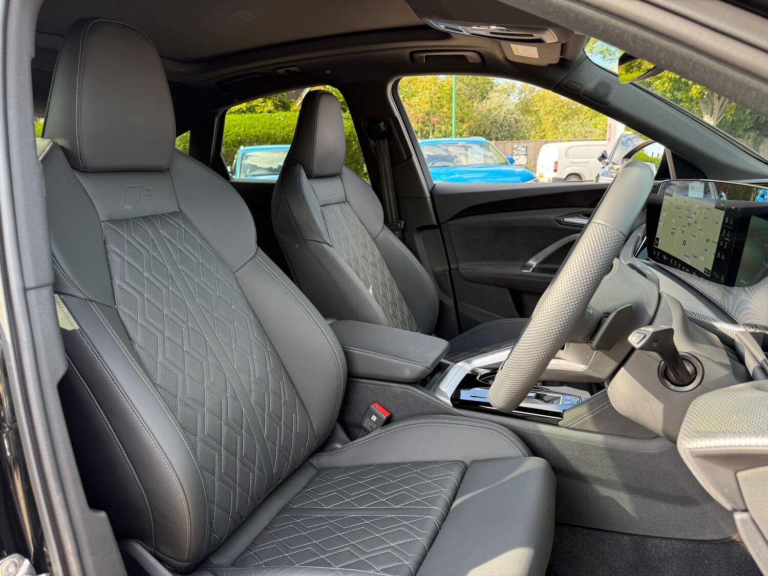 Used Audi SQ5 2025 for sale - 76360414: Photo 26