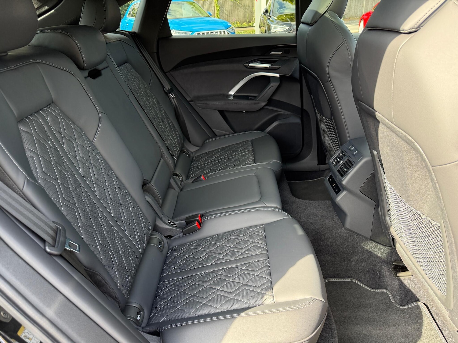 Used Audi SQ5 2025 for sale - 76360414: Photo 45