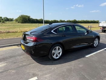 Used Vauxhall Insignia 2017 for sale - 76255116: Photo