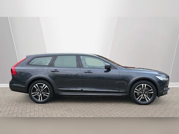 Used Volvo V90 2019 for sale - 78262726: Photo