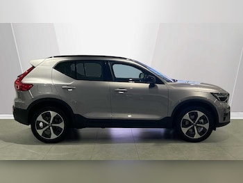 Used Volvo XC40 2025 for sale - 78262309: Photo