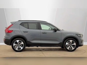Used Volvo XC40 2023 for sale - 78262305: Photo