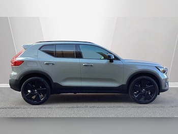 Used Volvo XC40 2026 for sale - 79473859: Photo