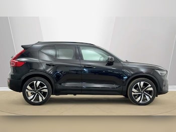 Used Volvo XC40 2025 for sale - 78262298: Photo
