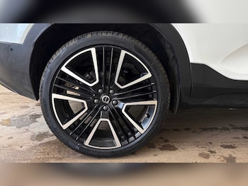 Used Volvo XC40 2025 for sale - 78262650: Photo