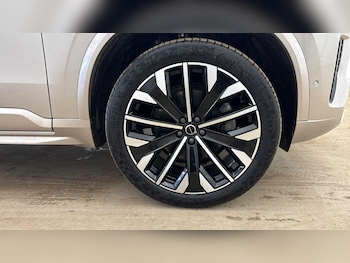 Used Volvo XC90 2025 for sale - 78262653: Photo