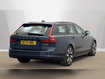 Used Volvo V90 2025 for sale - 79418574: Photo