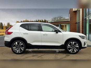 Used Volvo XC40 2023 for sale - 78262720: Photo