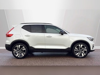 Used Volvo XC40 2025 for sale - 78262488: Photo