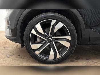 Used Volvo XC40 2025 for sale - 79163105: Photo